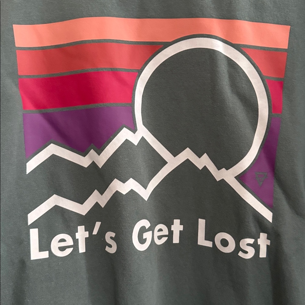 Women’s Liv Outdoor Graphic Crew Neck - Picture 4 of 4